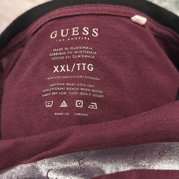 Men Guess Sweatsuit - Picture 7 of 7